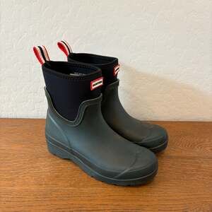 Hunter Women's Play Neoprene Boot Short in Black US 5 EU 36